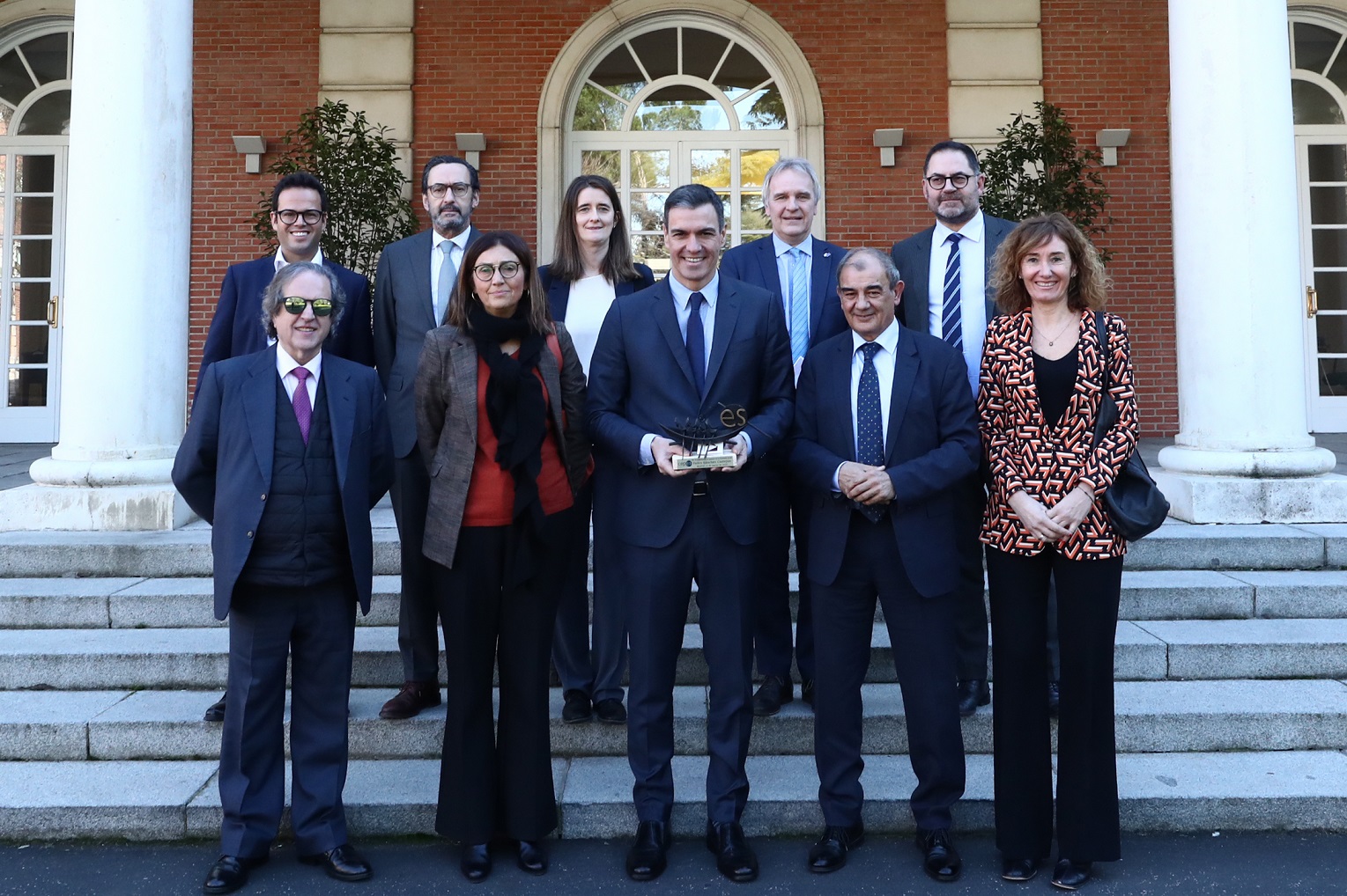 Foto de familia del CEPES con Pedro Sánchez en la Moncloa