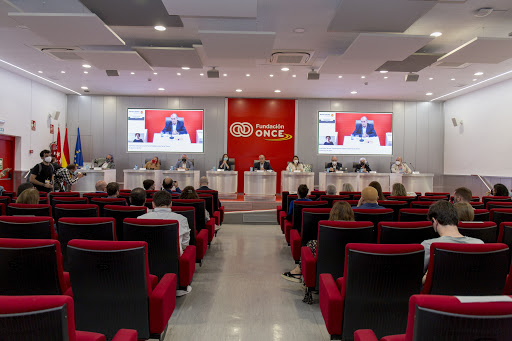 Asamblea de la PTS presidida por Belarra en Fundación ONCE