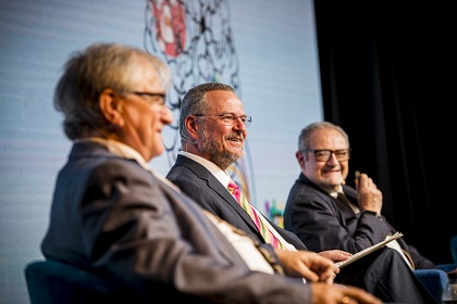 Máximo, Patricio y Joan