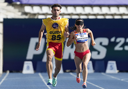 Alba García y Diego Folgado en la prueba de 100 metros de los Juegos de París