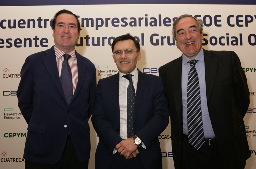 Alberto Durán junto a Juan Rossell y Antonio Garamendi en encuentro empresarial CEOE-Cepyme