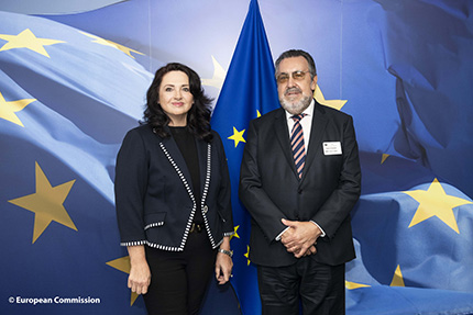 Helena Dalli y Miguel Carballeda