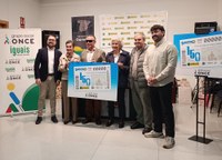 Foto de familia de la presentación del cupón dedicado al 150 aniversario de la publicación de ‘O Tío Marcos d'A Portela’