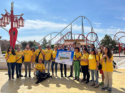 Foto de família de la presentación del cupón dedicado al 30 aniversario de PortAventura