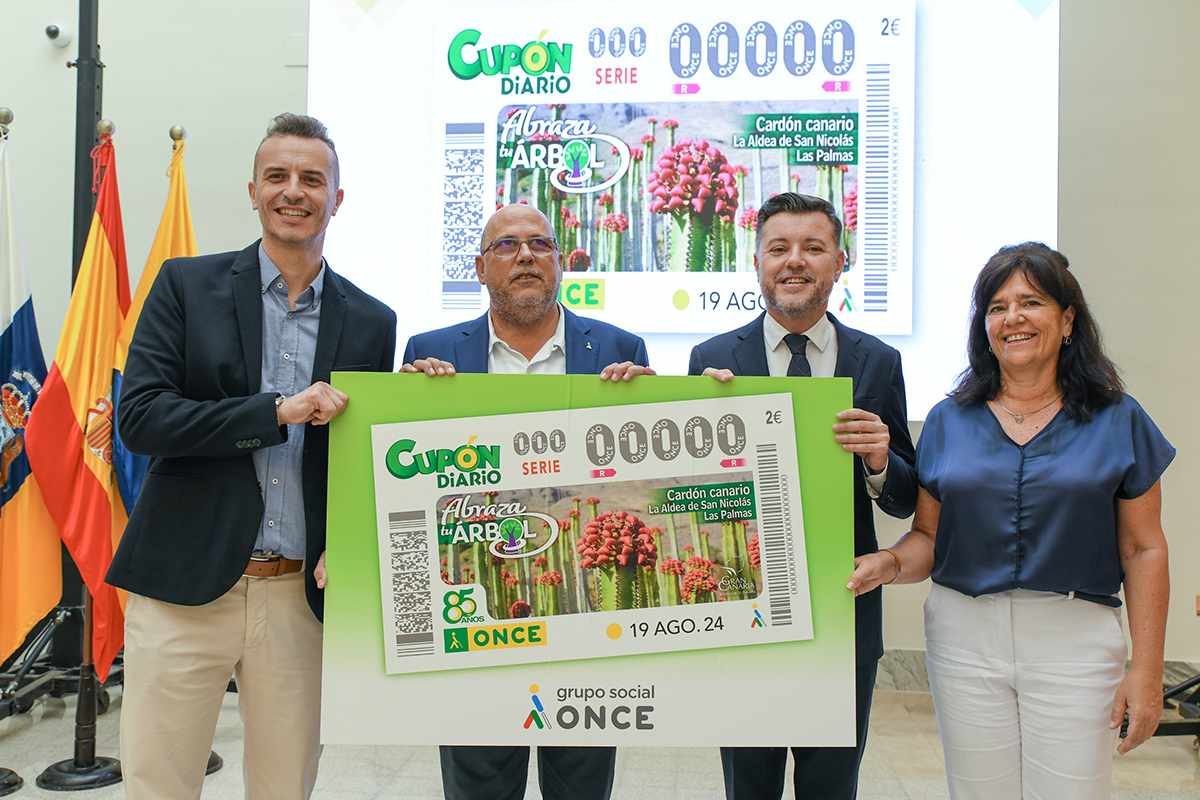 Foto de familia del cupón dedicado al Cardón Canario