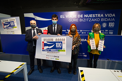 Presentación del cupón dedicado al Centenario del Alavés