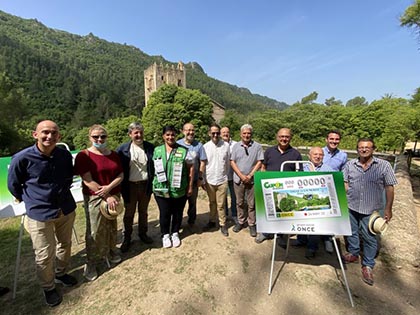 Foto de familia de la presentación del cupón dedicado a La Murta