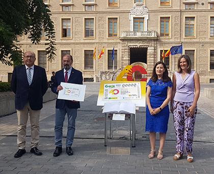 Presentación del cupòn que la ONCE dedica al 40 aniversario del Estatutro de Autonomía de Aragón