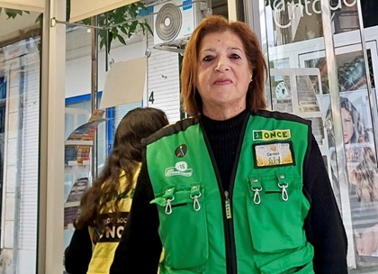 La venmdedora Carmen Herves