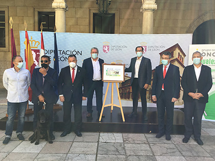 Foto de familia de la presentación del cupón dedicado a la lucha leonesa