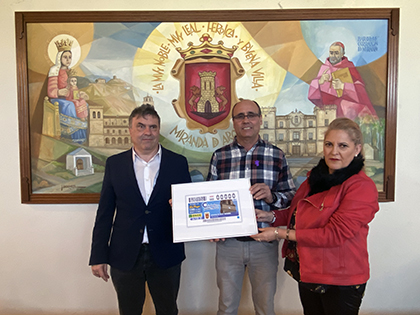 Presentación del cupón de la ONCE dedicado a la torre del reloj de Miranda de Arga