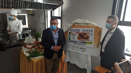 Presentación del cupón dedicado al cocido de calabaza andaluz, en Escuela de Hostelería de la Junta de Andalucía en Cádiz