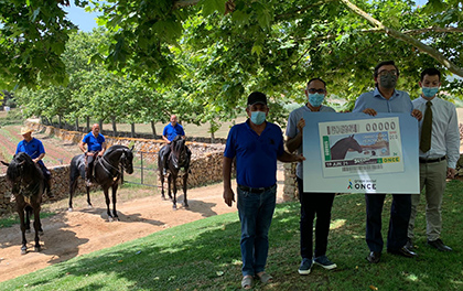 Presentación del cupón de la ONCE dedicado al Caballo de Pura Raza Menorquina