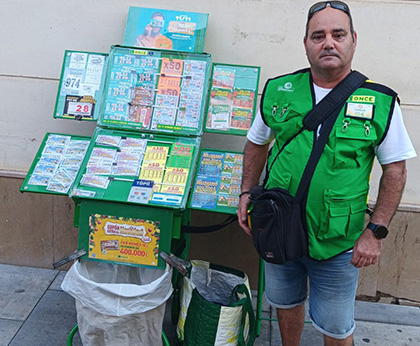 Juan Carlos Moreno, vendedor de la ONCE en El Vendrell
