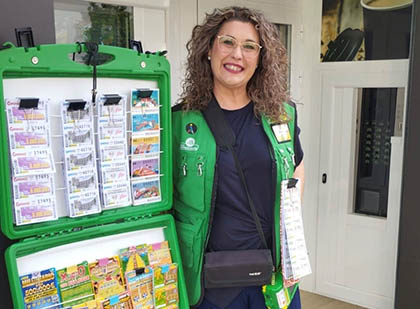 María Dolores Muñoz, vendedora de la ONCE en El Viso del Alcor
