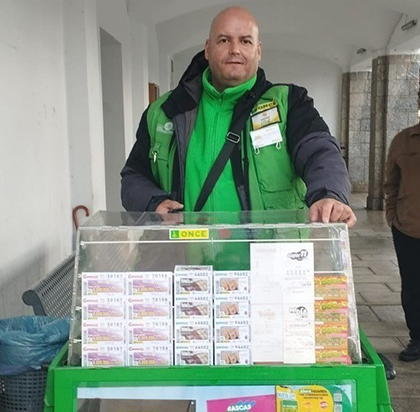 Bernabé Estévez, vendedor de la ONCE en Valdivia