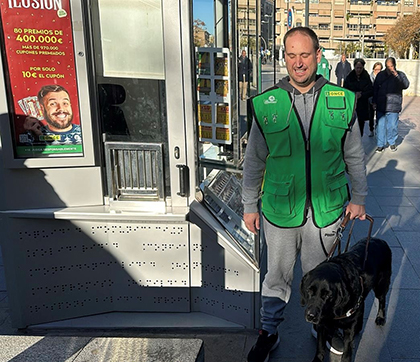 Miguel Ángel Martín, vendedor de la ONCE en Pulianas