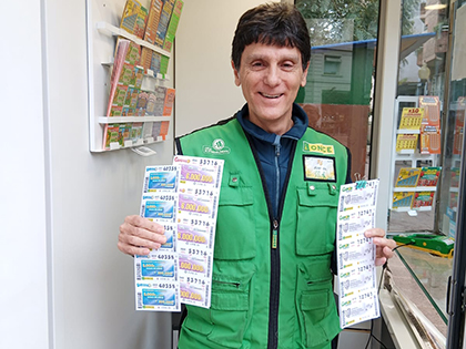 Juan Manuel López Vendedor de la ONCE en Barcelona