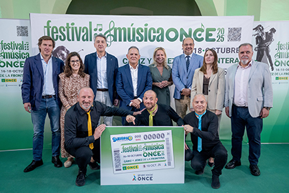 Foto de familia de la presentación del Festival Música ONCE