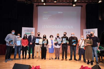 Foto de familia con los ganadores