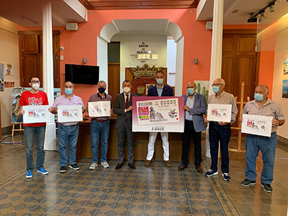 Foto de familia de la presentación del cupón dedicado al Grupo Folclórico Los Cebolleros de Gáldar