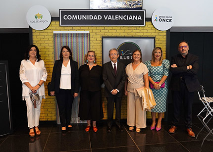 Foto familia premiados Solidarios ONCE Comunidad Valenciana 2022