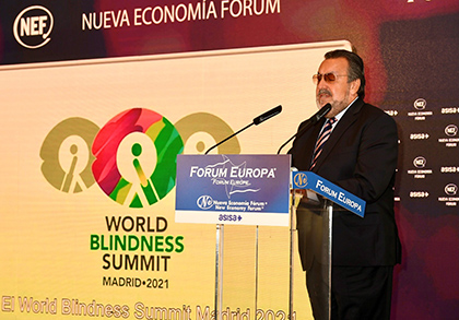 Miguel Carballeda, presidente del Grupo Social ONCE, durante su intervención en el Forum Europa