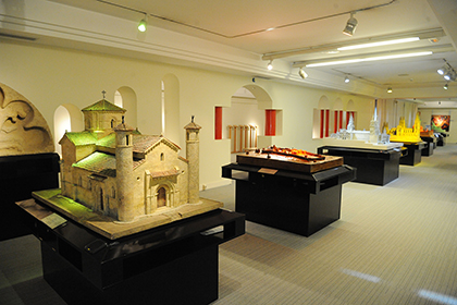 Varias de las maquetas expuestas en el Museo Tiflológico de la ONCE