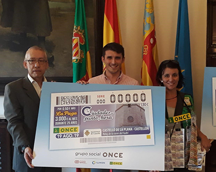 presentacion del cupon dedicado al reloj de la Torre del Fadri, Castelón