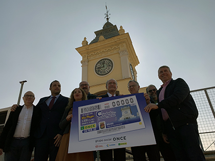 Presentación del cupón dedicado al reloj del Ayuntamiento Málaga