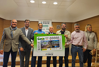 Presentación del cupón dedicado al Roblón de Estalaya