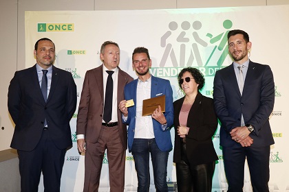 Emilio Caballero, al recoger su premio