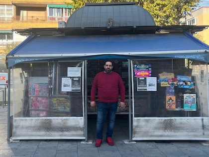 Julián Silvestre, vendedor del premio mayor en Parla