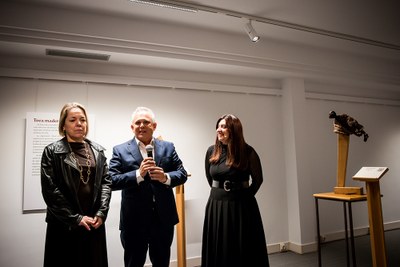 Ana Díaz, Ángel Luis Gómez y Mireia Rodríguez, durante la inauguración Ana Díaz, Ángel Luis Gómez y Mireia Rodríguez, durante la inauguración