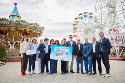 Foto de familia de la presentación del cupón dedicado al 125 aniversario del Tibidabo Foto de familia de la presentación del cupón dedicado al 125 aniversario del Tibidabo