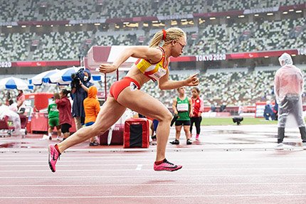 Adiaratou Iglesias durante uns de las pruebas disputadas en los Juegos Paralímpicos de Tokio 2020