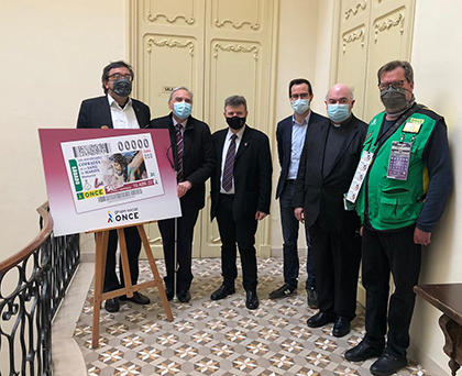 Presentación del cupón dedicado a la Cofradía de la Preciosísima Sangre de Nuestro Señor Jesucristo de Mahón