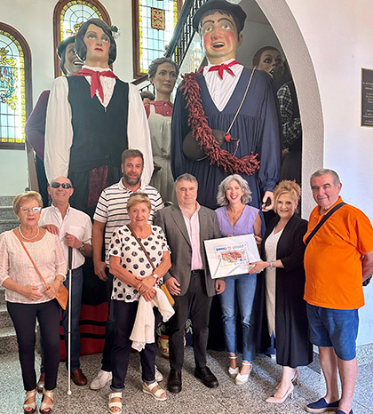 Foto de familia de la presentación del cupón dedicado a la Fiesta del Pimiento del Piquillo de Lodosa