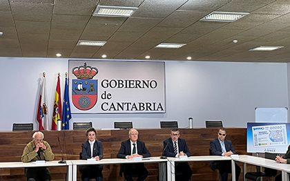 Presentación del cupón dedicado a la ingeniera química Inmaculada Ortiz Uribe