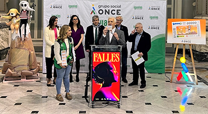 Presentación del cupón de la ONCE dedicado a la Falla del Ayuntamiento de Valencia