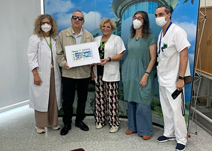 Foto de familia de la presentación del cupón dedicado al Complejo Hospitalario Universitario de Canarias