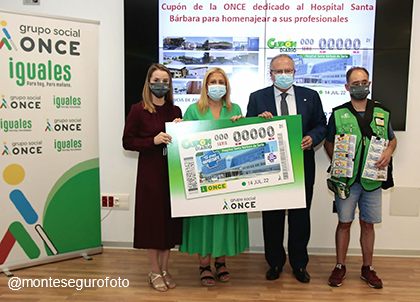 Presentación del cupon dedicado al Hospital  Santa Barbara