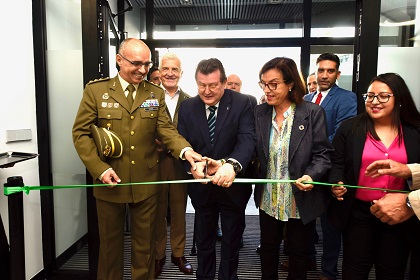 El director general de la ONCE, Ángel Sánchez, inaugura la Agencia de Castellón