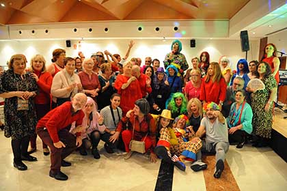 Foto de familia de los participantes en el programa de 2018