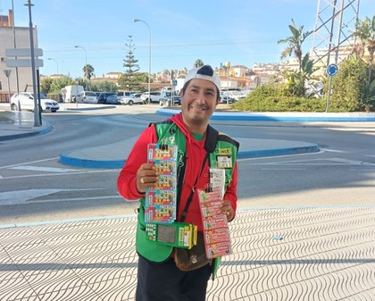 Juan Carlos Zalazar, vendedor de la ONCE en Torre del Mar
