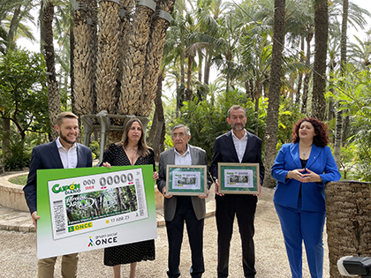 Presentación del cupòn que la ONCE dedica a la Palmera Imperial de Elche