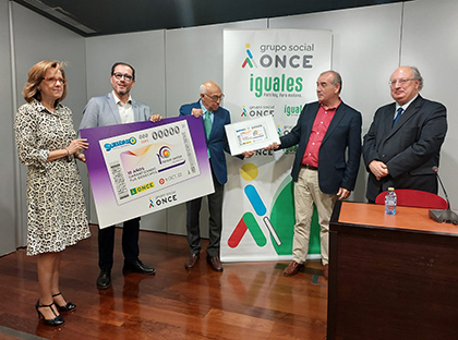 Presentación del cupón dedicdo al 10 aniversario de la Plataforma del Tercer Sector