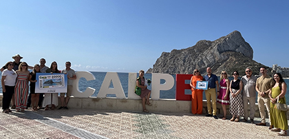 Presentación del cupón dedicado a la Playa de Playa de La Fossa, en Calpe