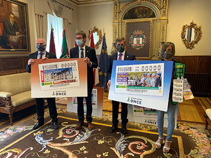 Presentación de los cupones dedicados a la Romería de Olarizu y al 840 aniversario de Vitoria-Gasteiz