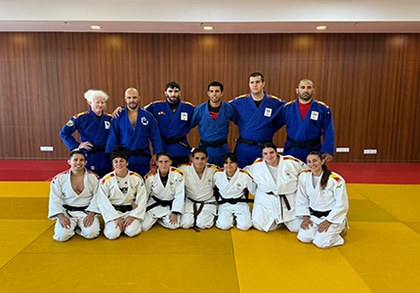 Foto del Equipo Paralímpico Español de Judo participante en el Mundial de Tbilisi (Georgia)